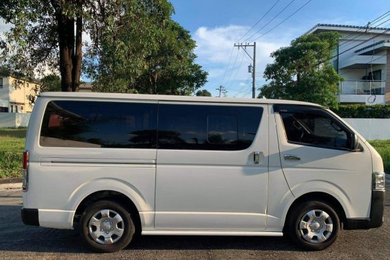 Selling White Toyota Hiace 2017 in Angeles