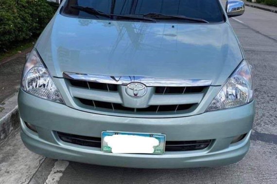 Silver Toyota Innova 2005 for sale in Manila