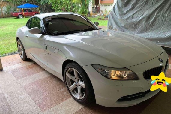 White BMW Z4 2.3i 2012 for sale in Lipa