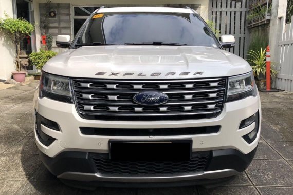 White Ford Explorer Limited EcoBoost 2017 for sale in Quezon