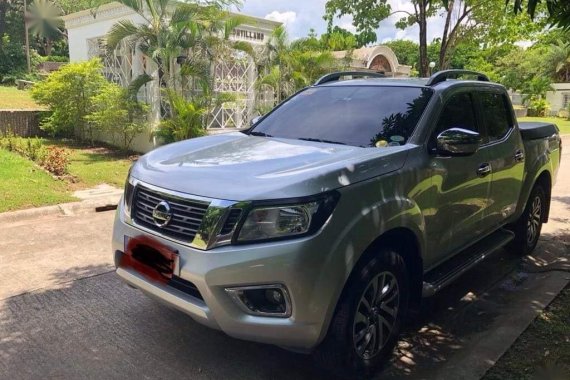 Selling Silver Nissan Navara 2017 in Cabuyao