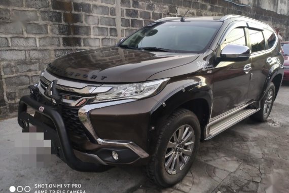 Selling Black Mitsubishi Montero Sport 2017 in Makati