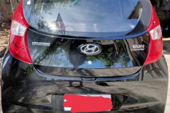 Selling Black Hyundai Eon 2018 in Sudipen