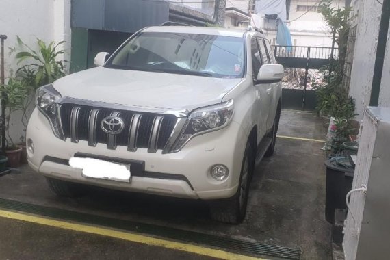 Selling Pearlwhite Toyota Land Cruiser Prado 2015 in Manila