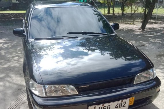 Selling Black Toyota Corolla 1997 in Floridablanca