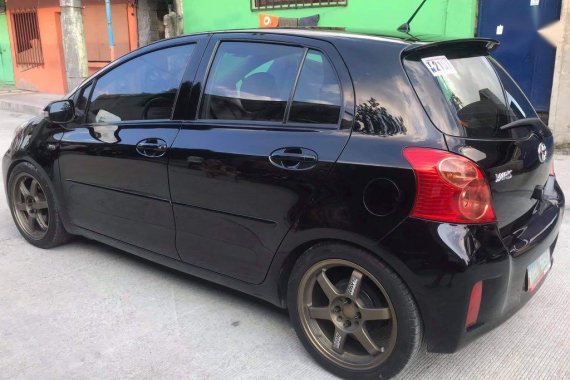 Selling Black Toyota Yaris 2012 in Manila