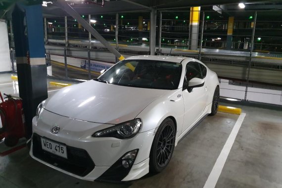 Selling Pearlwhite Toyota 86 2013 in San Juan