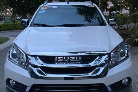Selling Pearlwhite Isuzu MU-X 2015 in Dasmariñas