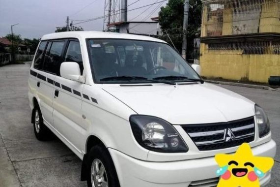 Selling White Mitsubishi Adventure 2014 in Las Piñas