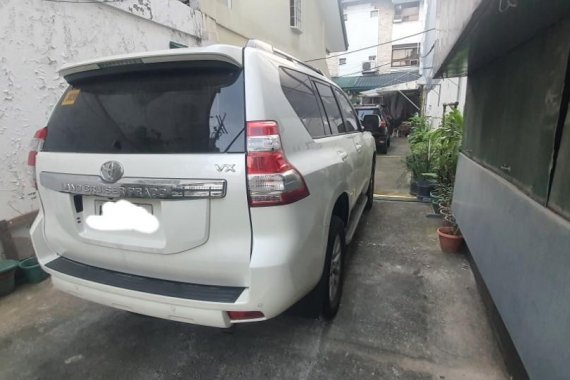 Selling Pearlwhite Toyota Land Cruiser Prado 2015 in Angeles