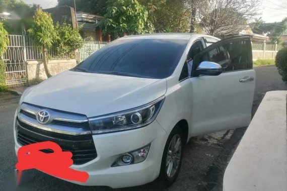 Selling White Toyota Innova 2020 in Las Piñas