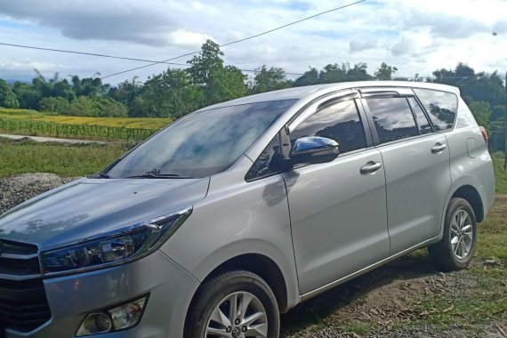 Toyota Innova Diesel 2.8 MT (negotiable)