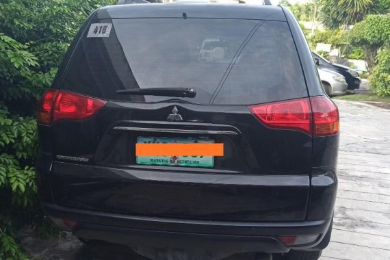 Black Mitsubishi Montero 2012 for sale in Mandaue