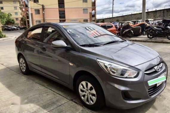 Selling Silver Hyundai Accent 2015 in Muntinlupa