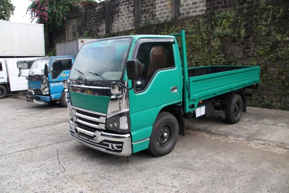 SELLING ISUZU NKR DROPSIDE 4 WHEEL TRUCK