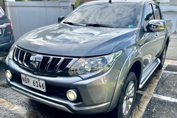 Selling Silver Mitsubishi Strada 2018 in Manila