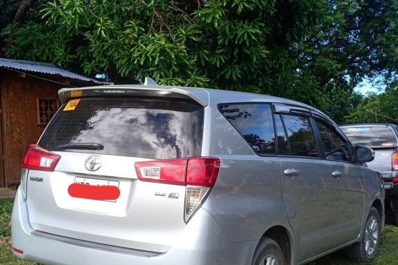 Selling Silver Toyota Innova 2016 in Manila