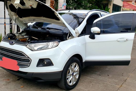 2015 Ford Ecosport Trend A/T Pearl White