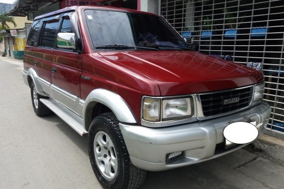 Red Isuzu Hi-lander Crosswind 2001 for sale in Malolos