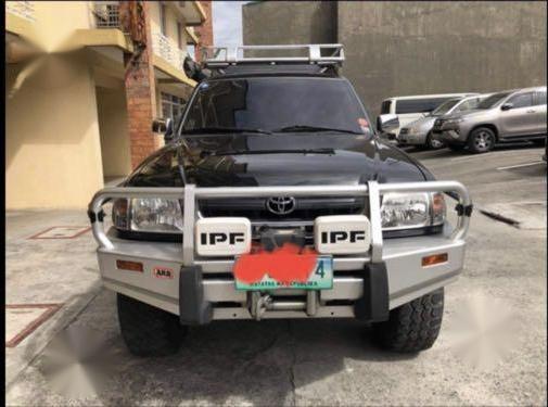 Toyota Hilux 2.8L Dsl 4x4 SR5 Manual 2004