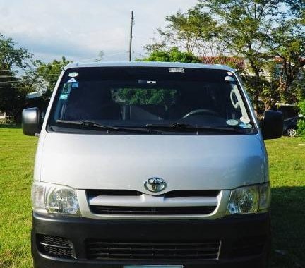 Toyota Hiace Manual 2005