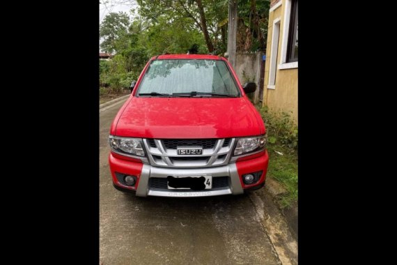 Selling Red Isuzu Crosswind 2016 in Los Baños