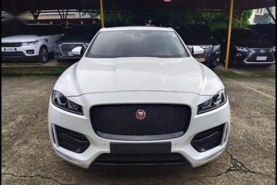 White Jaguar F-Pace 2020 for sale in Taguig