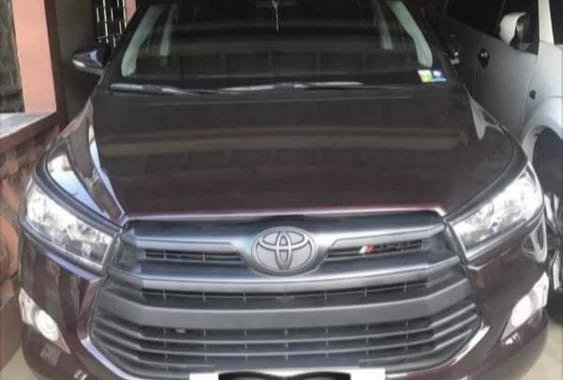 Selling Red Toyota Innova 2018 in Pagsanjan