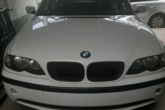 White 2004 BMW 318I in General Trias