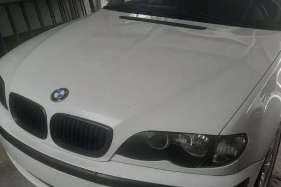 White 2004 BMW 318I in General Trias