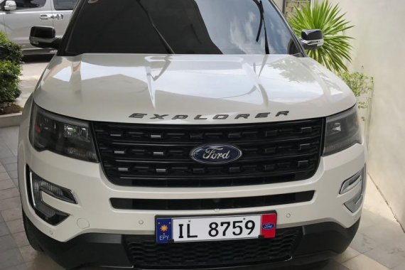 Ford Explorer Auto 2018