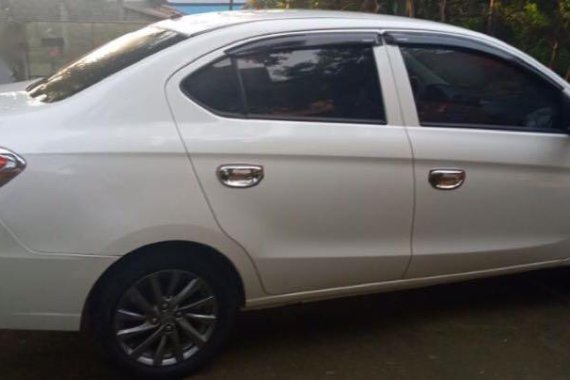 Selling Pearlwhite Mitsubishi Mirage G4 2020 in Los Baños