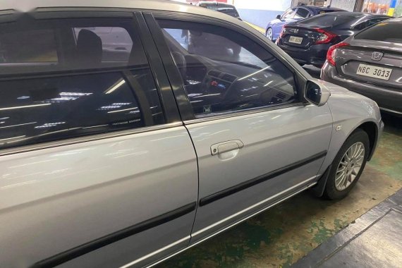 Honda Civic 1.6 Sedan i-VTEC Manual 2001