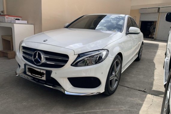 White Mercedes-Benz C200 AMG 2015 for sale