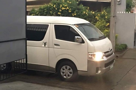 Toyota Hi-ace Grandia DSL A/T 2T