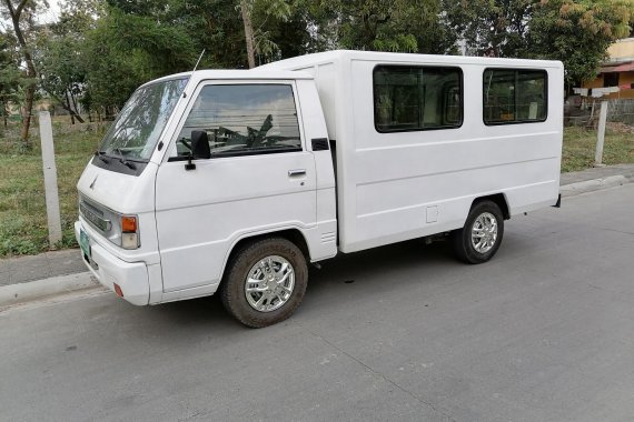 2013 Mitsubishi L300 FB Exceed Dual Aircon