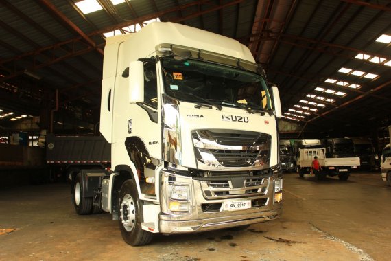 SELLING BRAND NEW ISUZU GIGA EXR TRACTOR HEAD PRIME MOVER 4X2 6-WHEELER