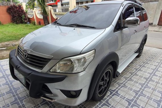 Toyota INNOVA 2012 E Manual Diesel 