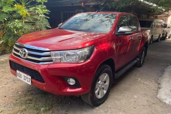 Toyota Hilux G (Red)