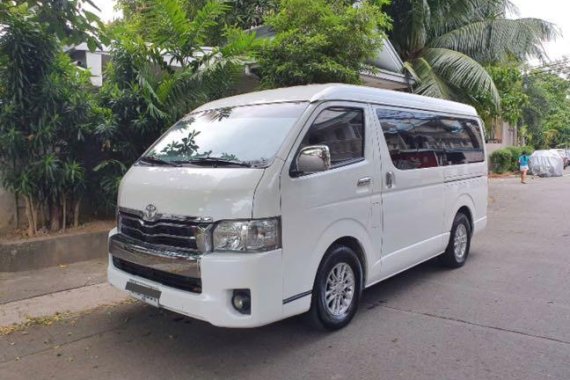 Pearlwhite Toyota Hiace Super Grandia 2015 for sale in Marikina