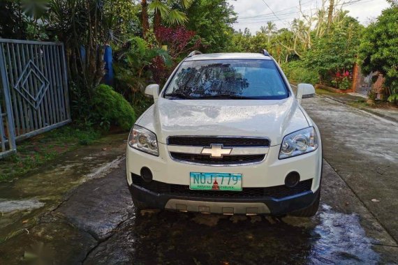 Selling White Chevrolet Captiva 2010 in Tagaytay