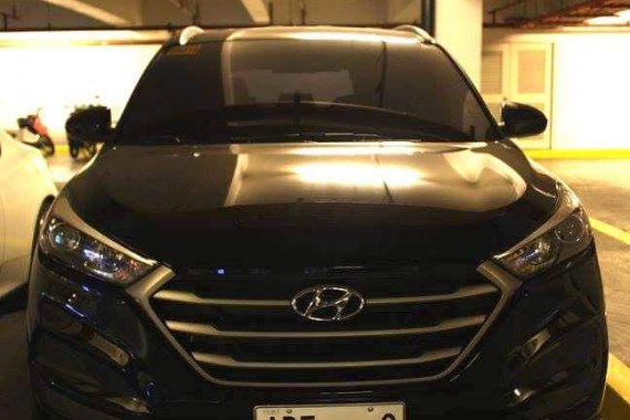 Sell Black 2016 Hyundai Tucson  2.0 GL 6AT 2WD in used