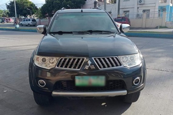 Mitsubishi Montero 2012