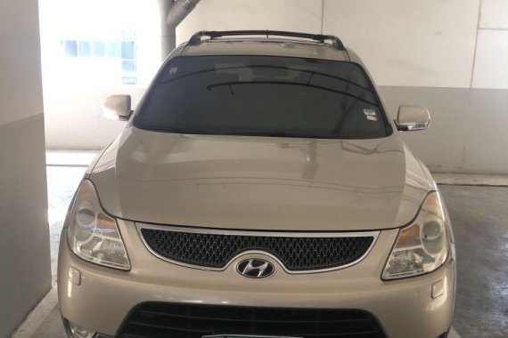 Selling Silver Hyundai Veracruz 2008 in Manila