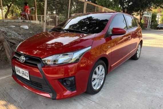 Sell Red 2015 Toyota Yaris Hatchback in Prosperidad