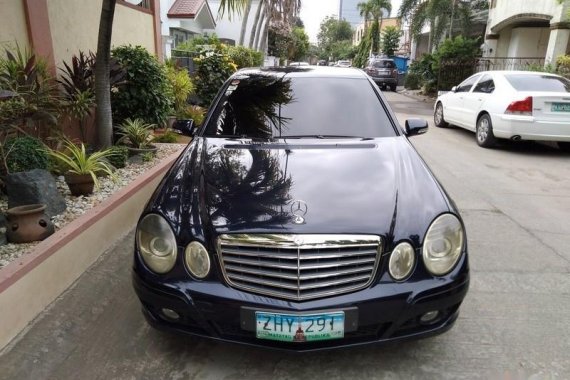 Blue Mercedes-Benz E-Class 2007 Sedan for sale in Manila