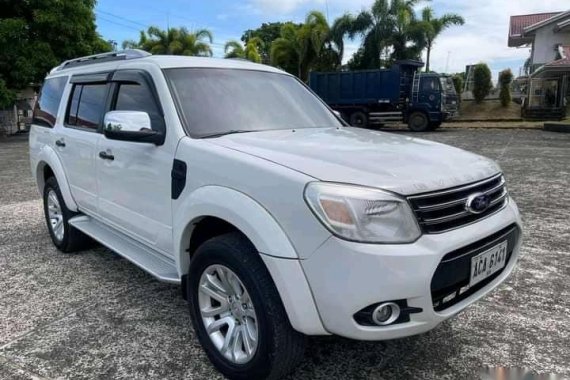 White Ford Everest 2015 SUV for sale in Santa Fe