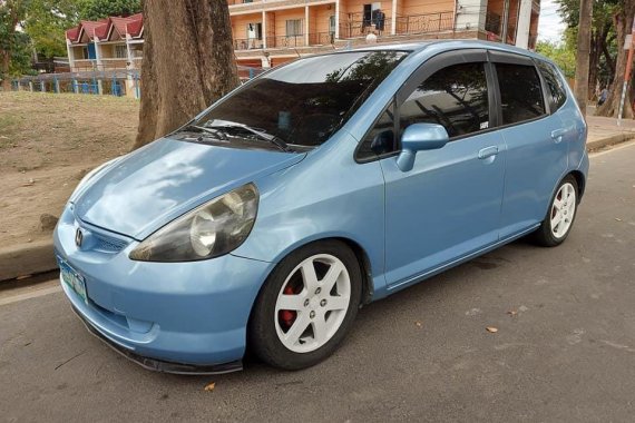 Selling Blue Honda Fit 2001 in Caloocan