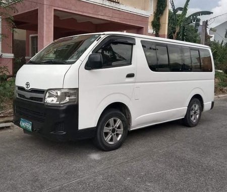FOR SALE Toyota commuter 2013 model