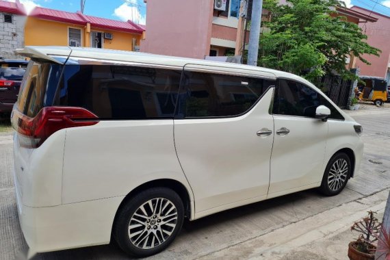 Selling Pearl White Toyota Alphard 2015 in Antipolo